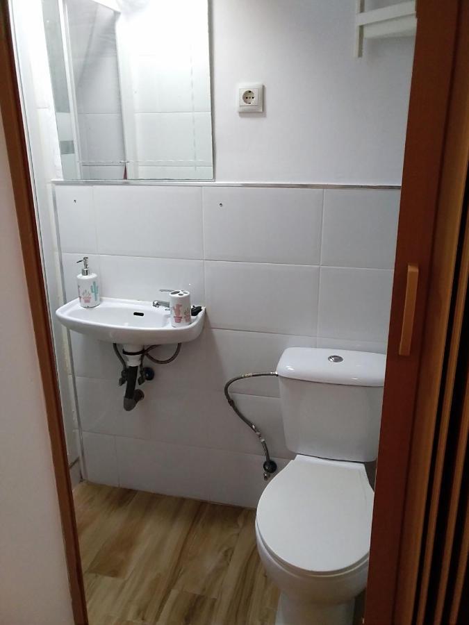 Estudio Cerca Del Carrefour Rosaleda Apartament