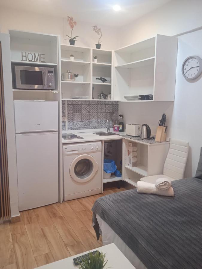Estudio Cerca Del Carrefour Rosaleda Màlaga