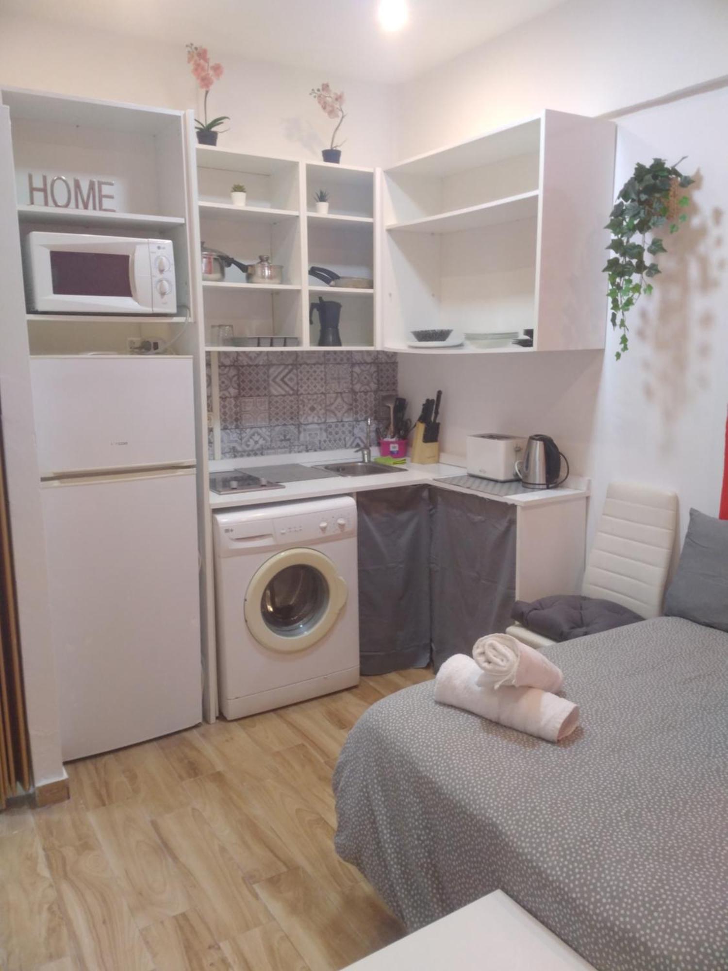 Estudio Cerca Del Carrefour Rosaleda Màlaga